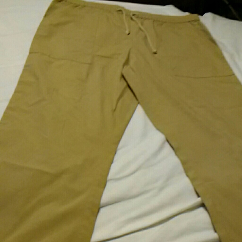 Setron women's scrub pants capris